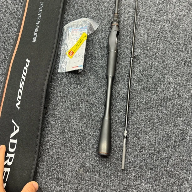 98#直柄两节路亚竿，二四荣二272ml极微使用无磕碰开裂国行卡