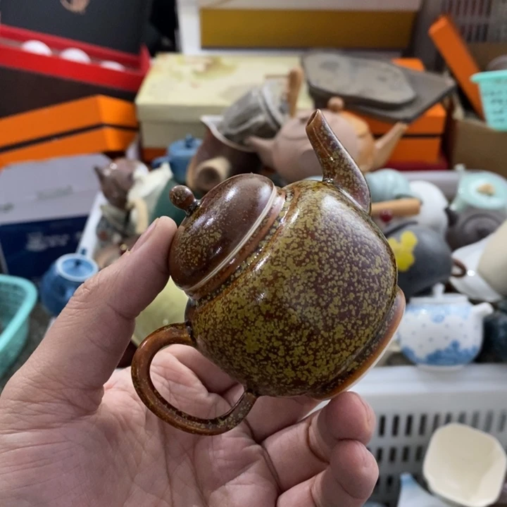 陶瓷艺术品及陶瓷壶