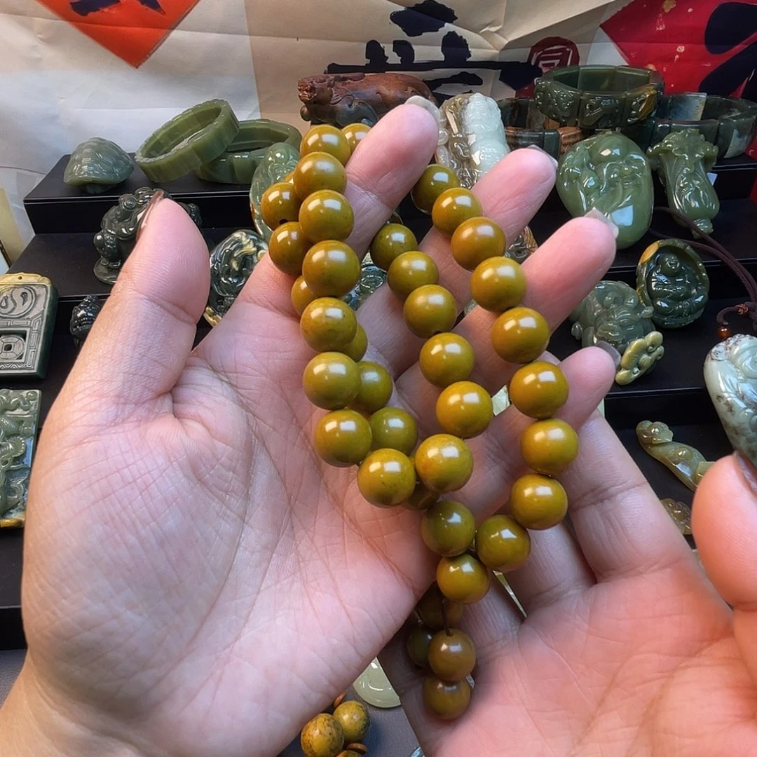 透闪石质玉未镶嵌手链