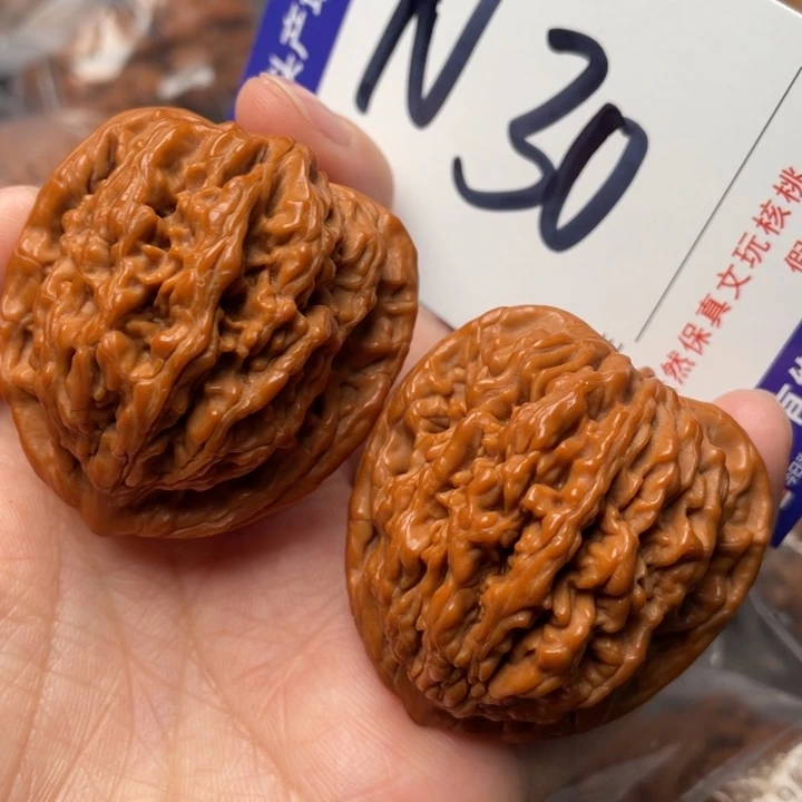 文玩核桃把件虎头40尺