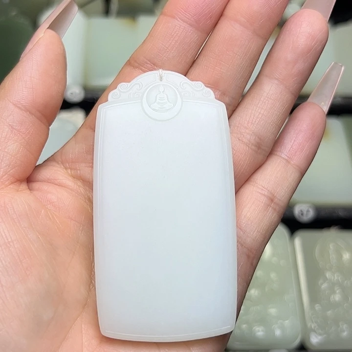 和田玉未镶嵌颈饰就***你