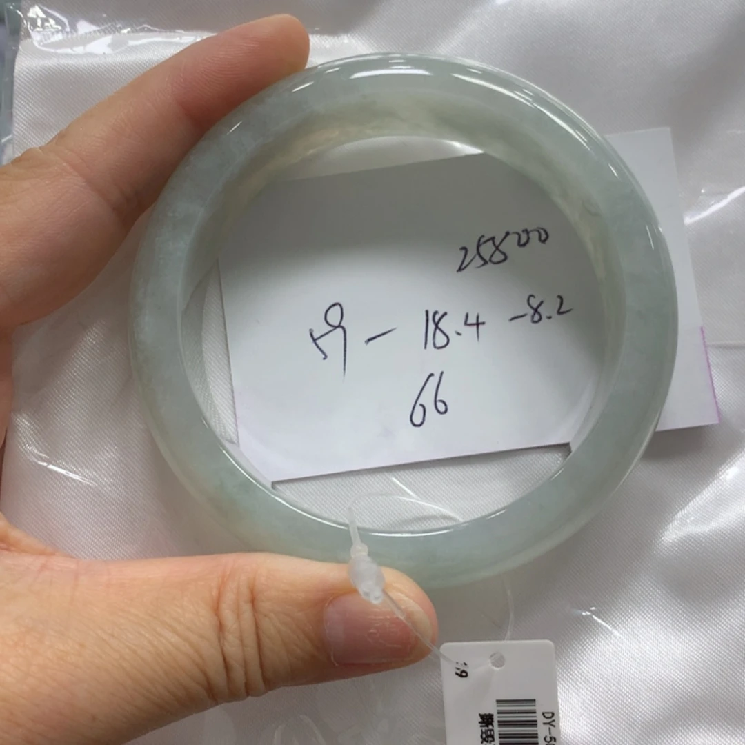 翡翠未镶嵌手镯66