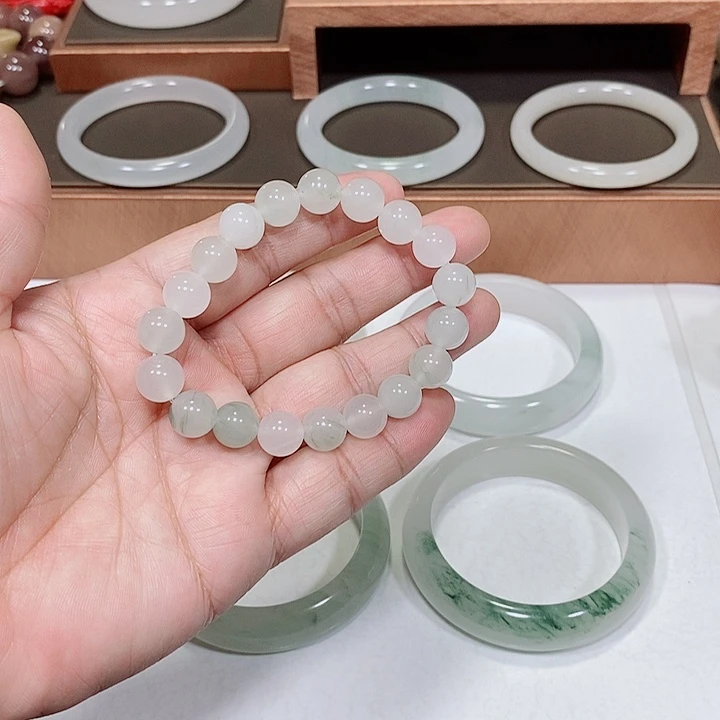 ****6石英质玉未镶嵌手链