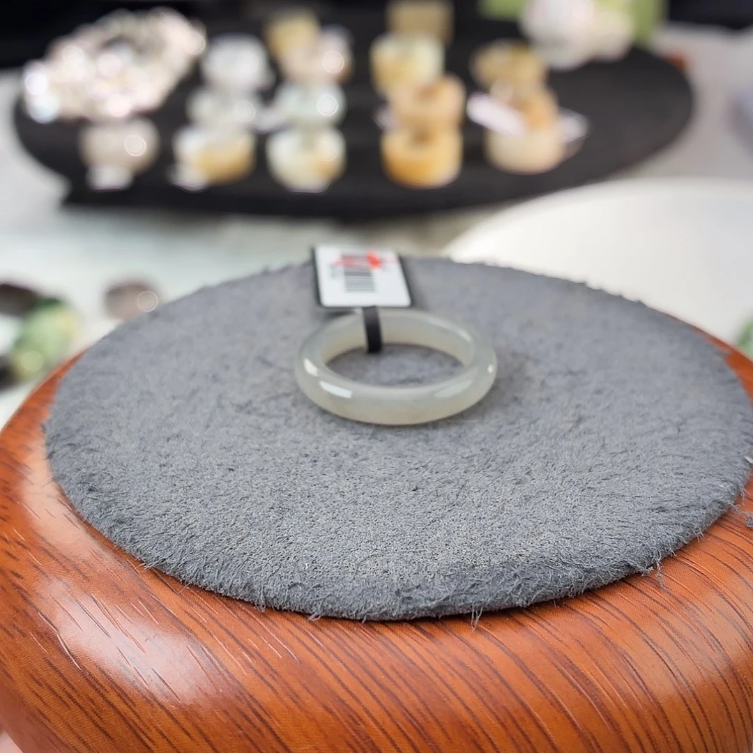 和田玉（糖玉）未镶嵌戒指b39冰透灰圆条16.9不退换