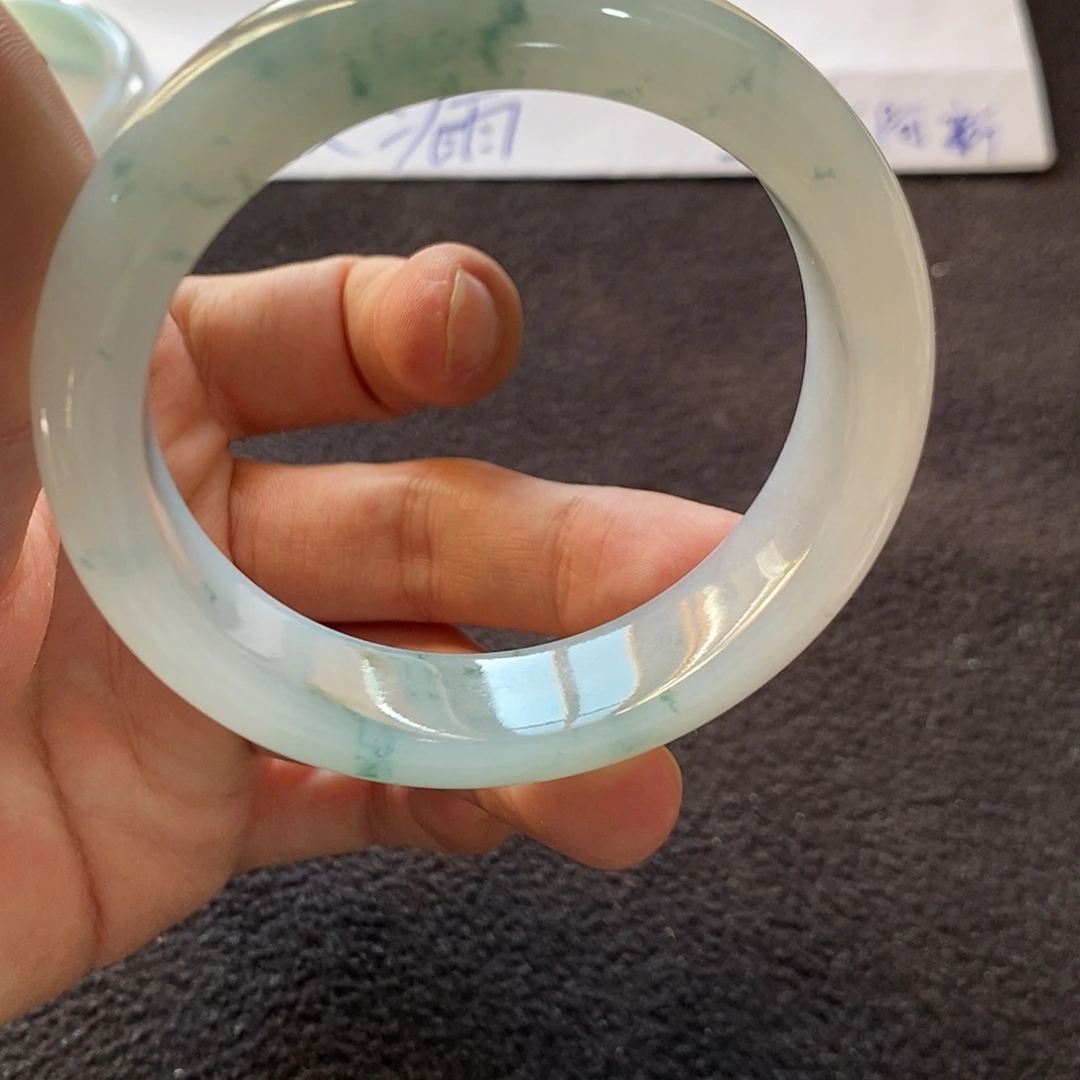 翡翠未镶嵌手镯手镯