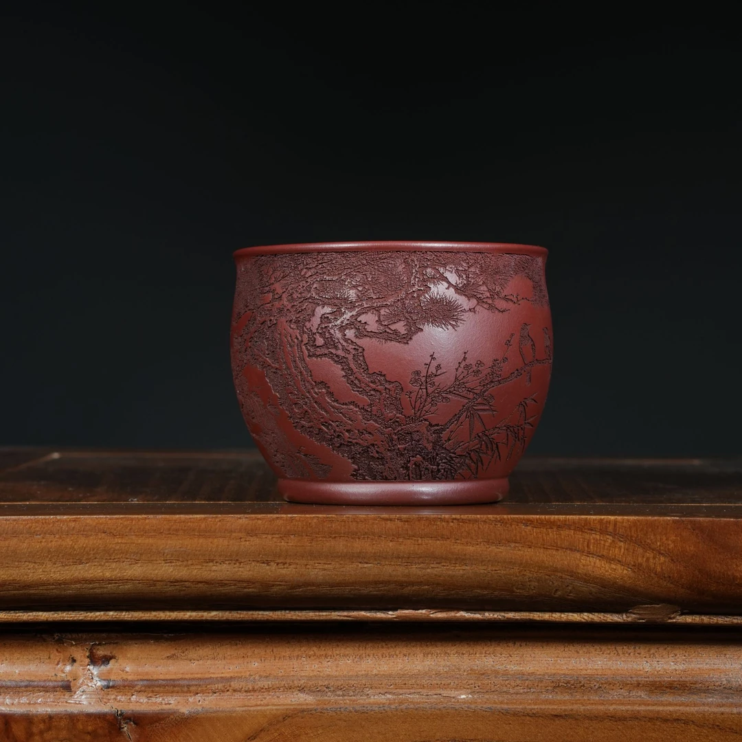 宜兴原矿龙血砂刻绘岁寒三友紫砂手工主人杯容量160CC