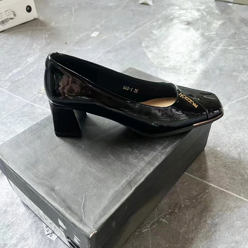 （668-1）春秋款时尚百搭单鞋（倩）