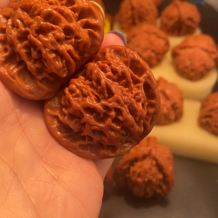 *****猴头核桃吊坠工艺核桃