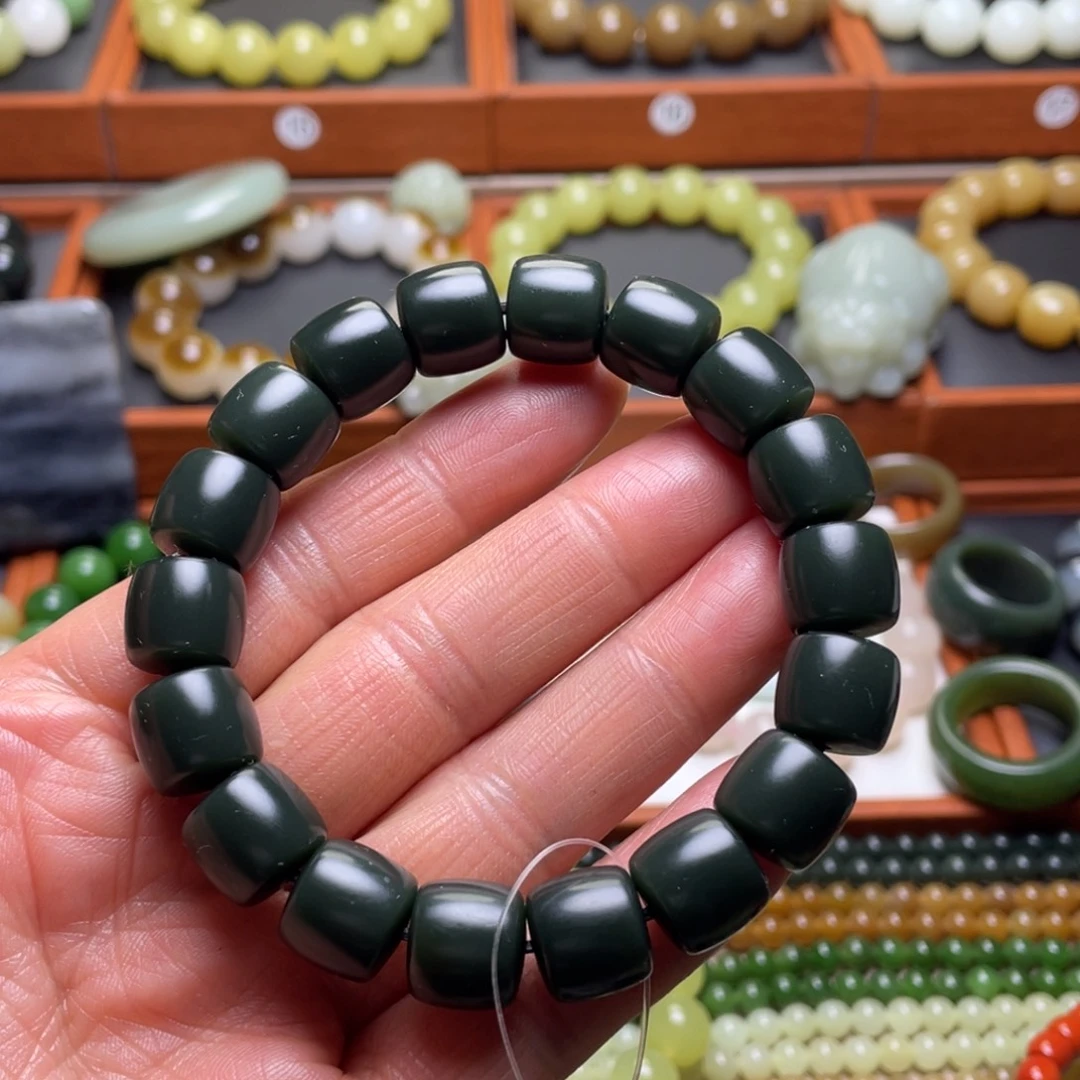 和田玉未镶嵌手串