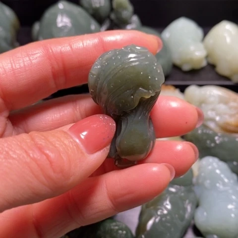 未镶嵌和田玉（糖玉）珠宝奇石