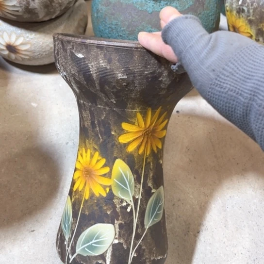 罐默认微瑕，有孔编号20-13