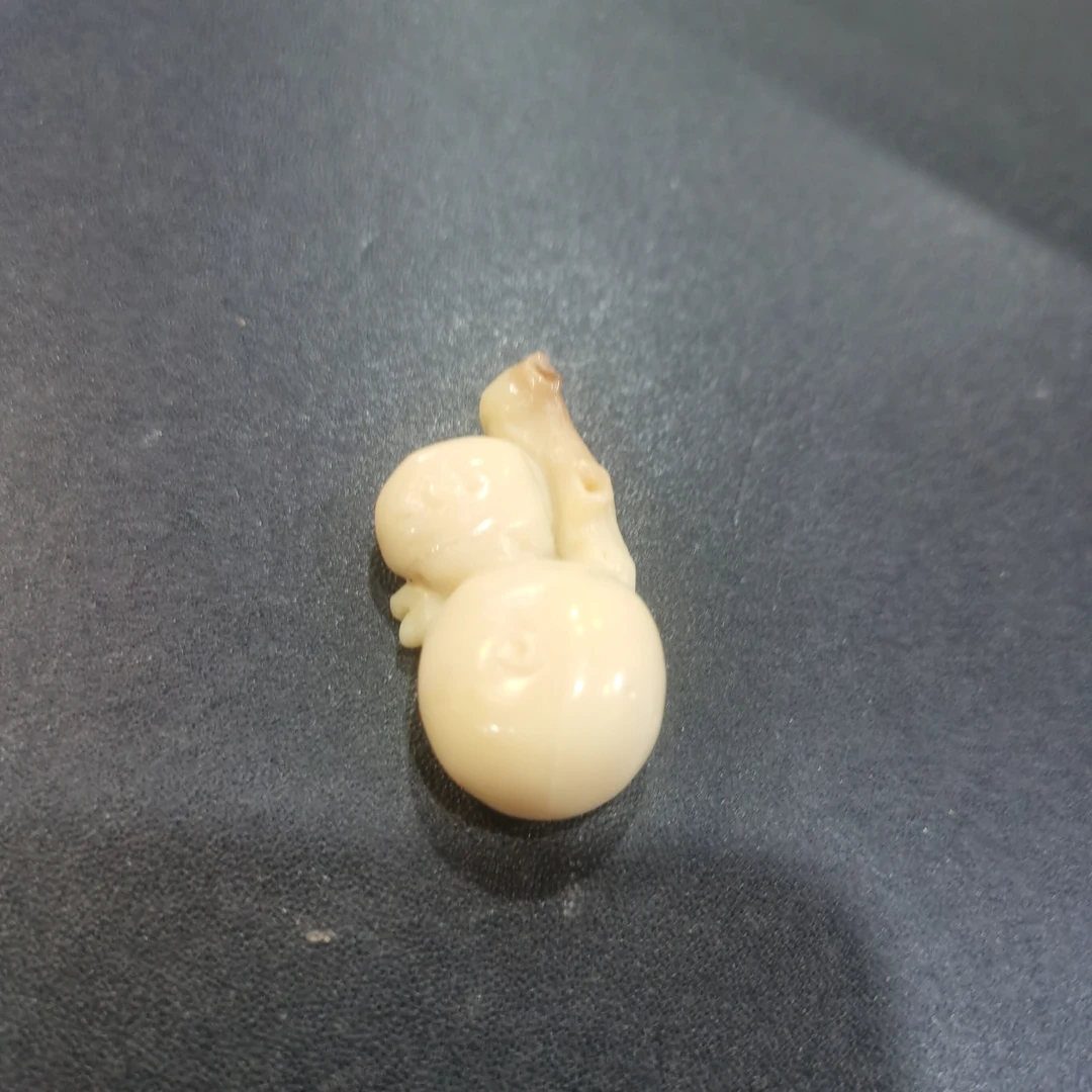 猛犸约7.2克雕刻件ZS75