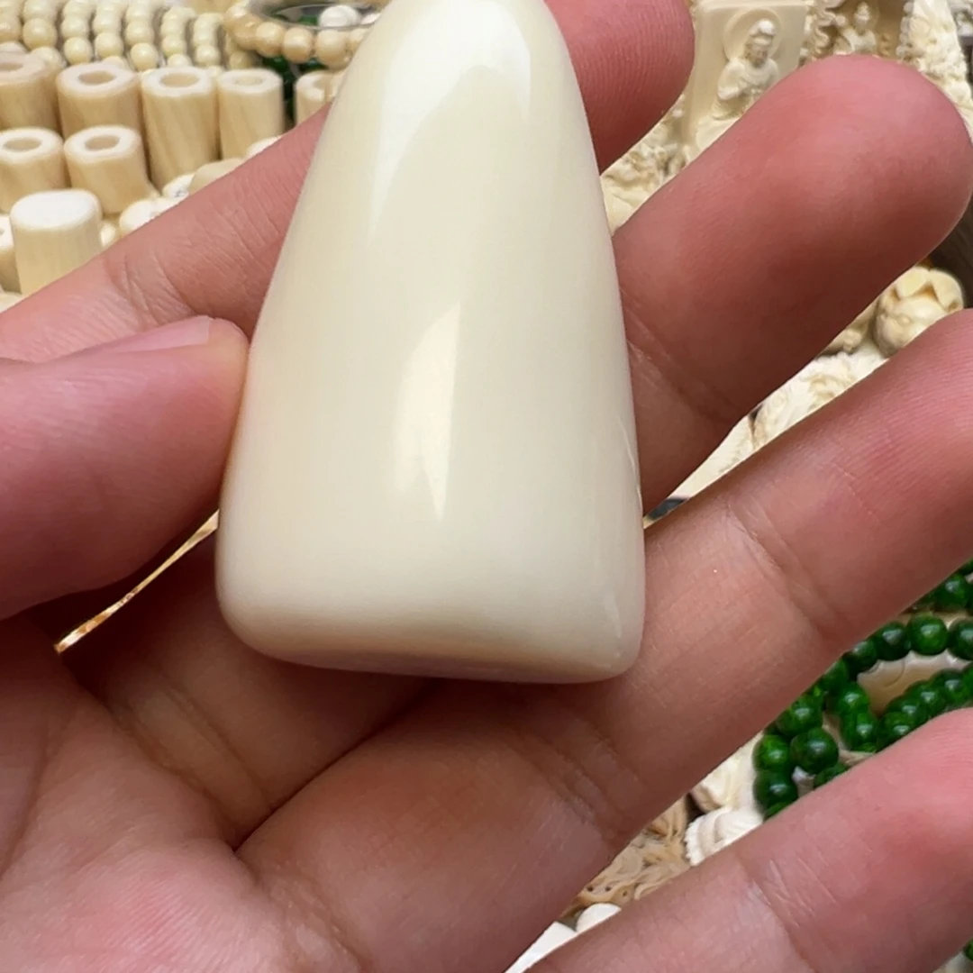 卟***问吊坠白玉菩提大嘴