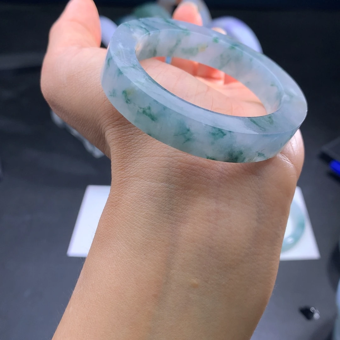 定制翡翠手镯未镶嵌