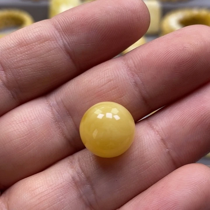 琥珀未镶嵌颈饰吊坠14+mm