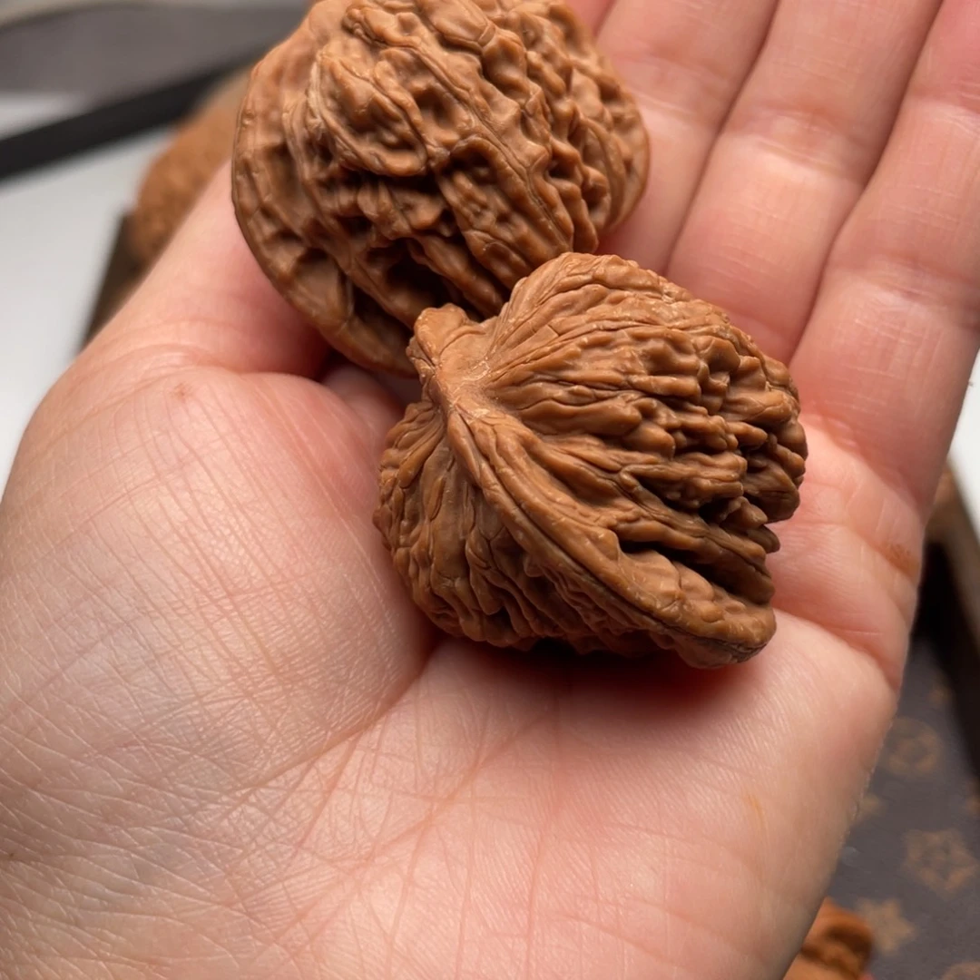 桃核把件密****茫四座楼全品40