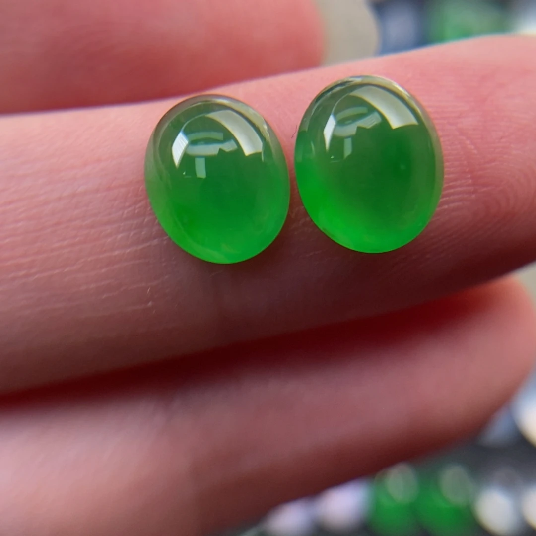 肖***肖定制翡翠未镶嵌翡翠