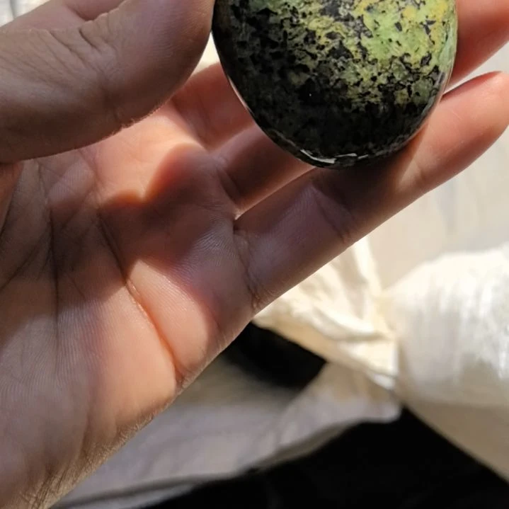 彩***桥有机玻璃藏玉药王石原石一个