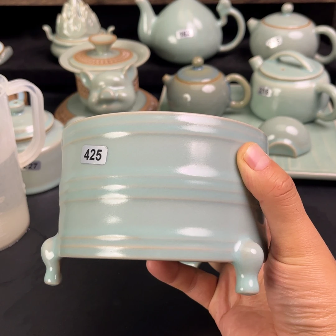 【闪购商品】三足炫纹遵微瑕