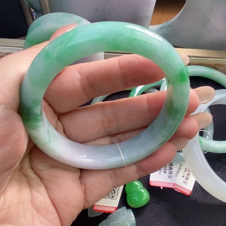 未镶嵌手镯翡翠天然翡翠