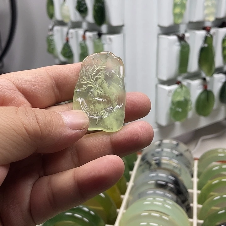 合金蛇纹石玉颈饰