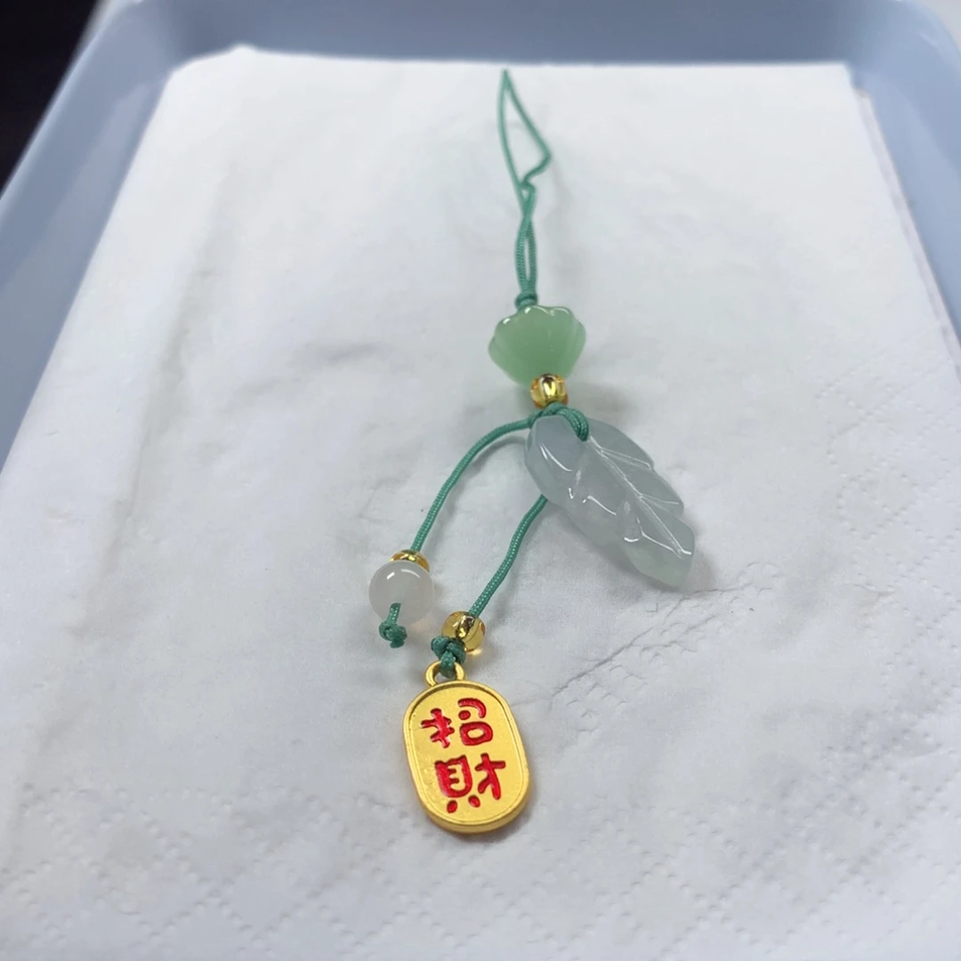 翡翠未镶嵌颈饰挂饰