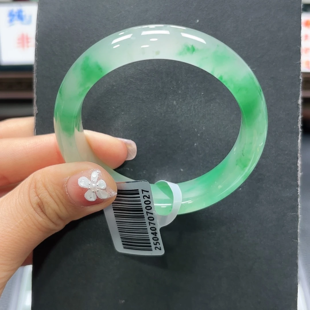 石英质玉手镯未镶嵌7****7