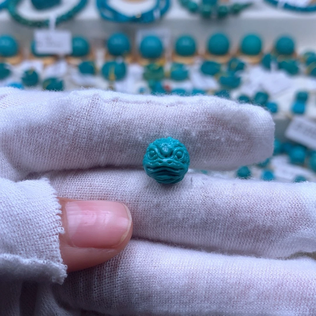 绿松石配饰未镶嵌