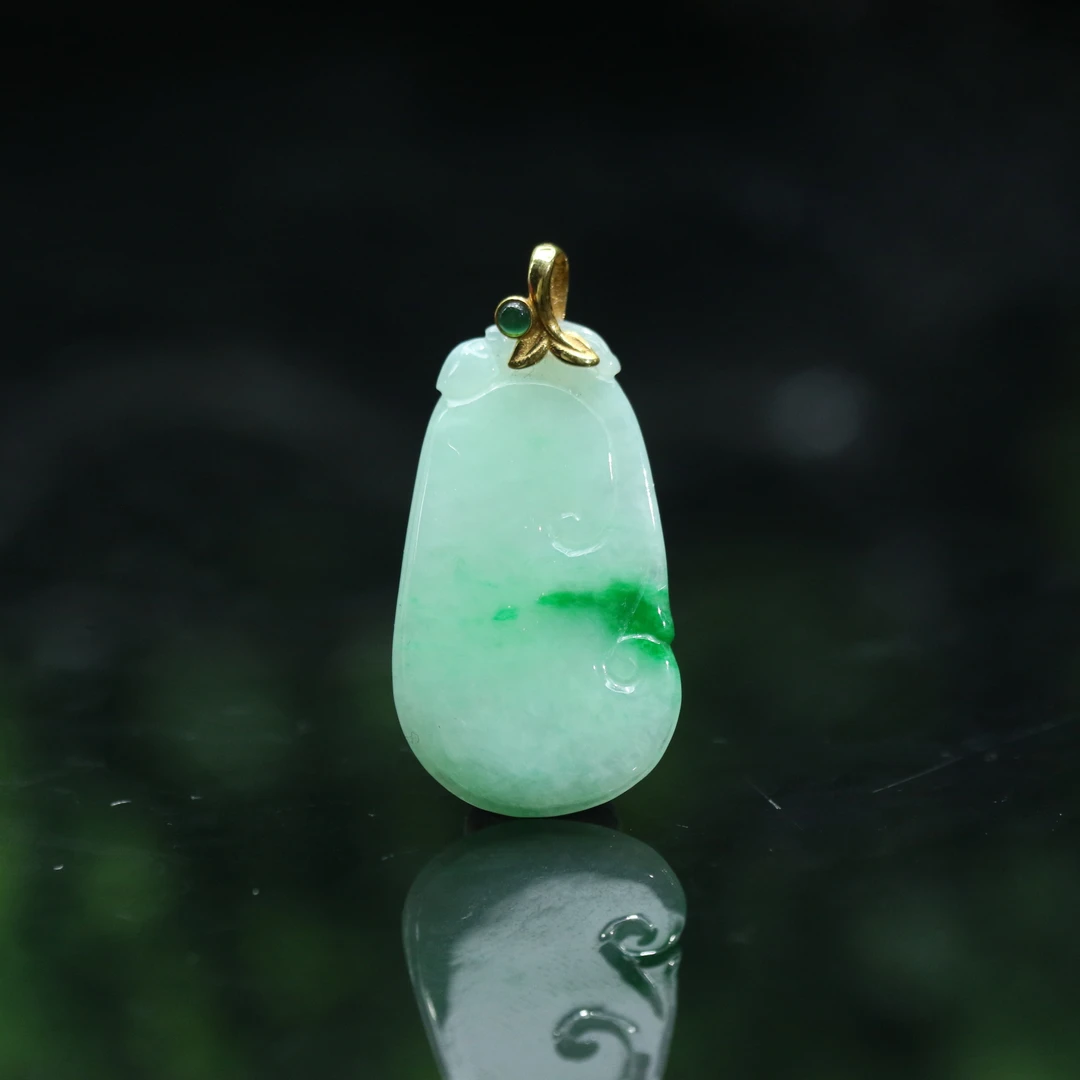 FC2天然缅甸翡翠A货18k飘绿如意/300249/保利厦门拍卖