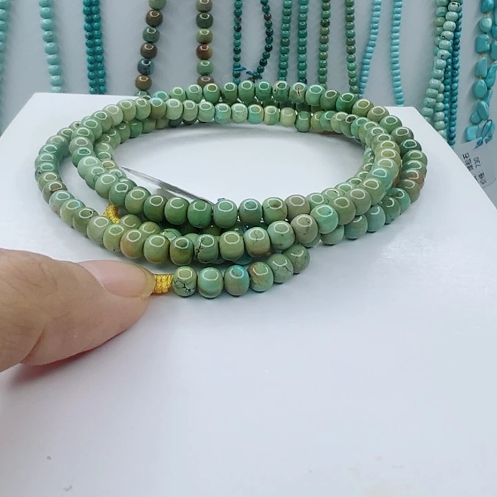 绿松石未镶嵌颈饰