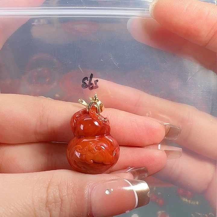 南红玛瑙银S925镶嵌吊坠