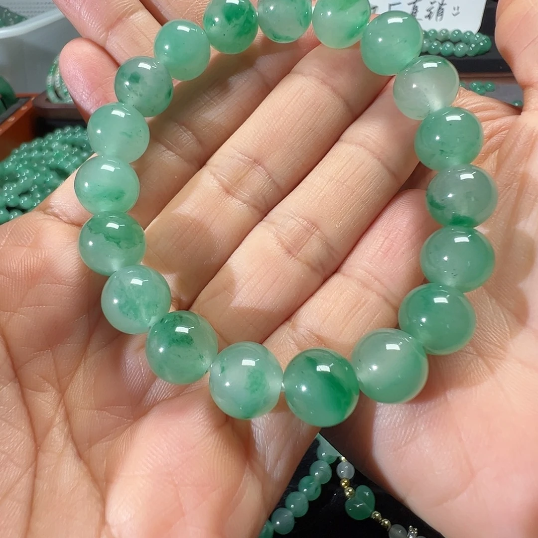 石英质玉（非洲翠）未镶嵌手链