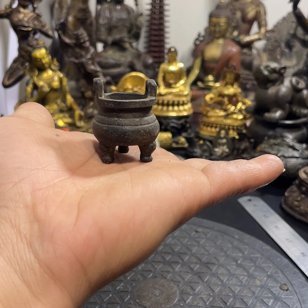 牧***人小香炉。                      80