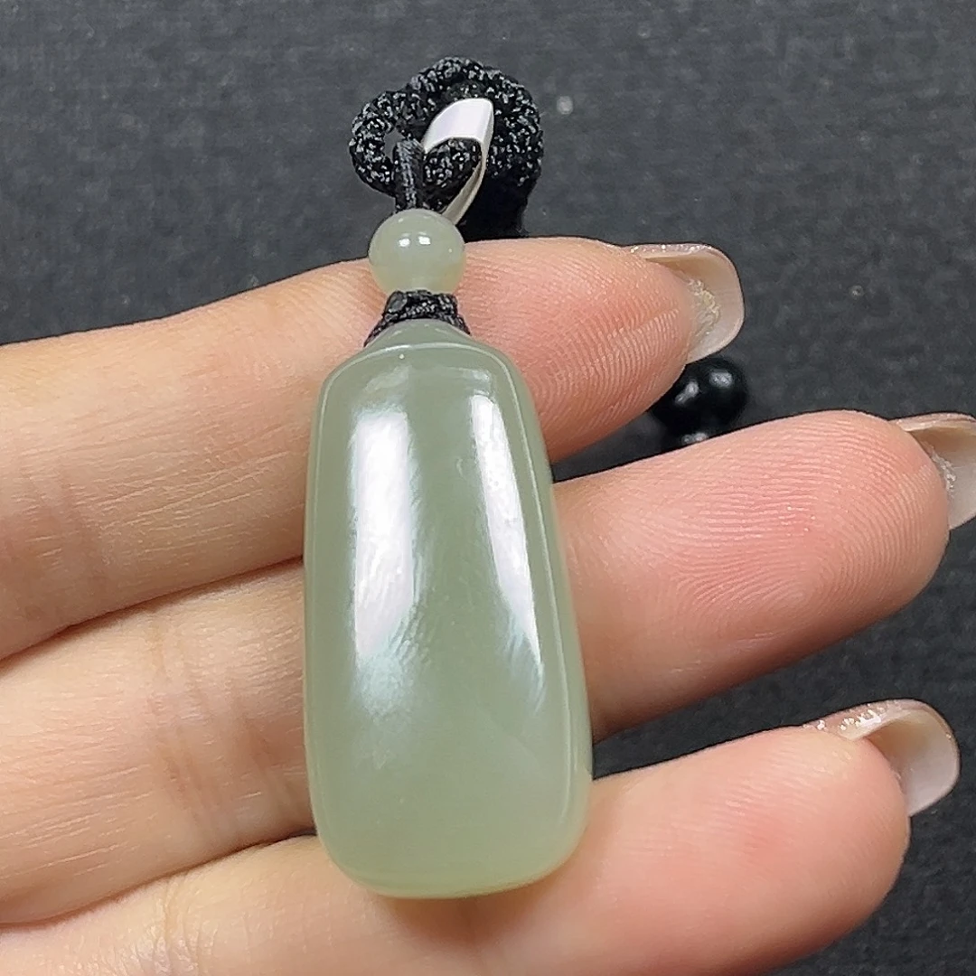 和田玉未镶嵌吊坠(不含链)