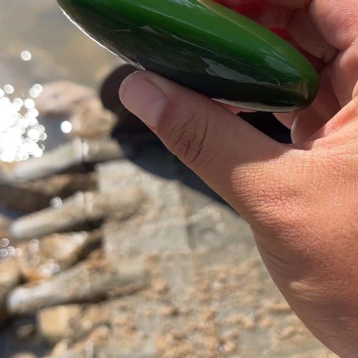 颈饰未镶嵌和田玉（糖玉）