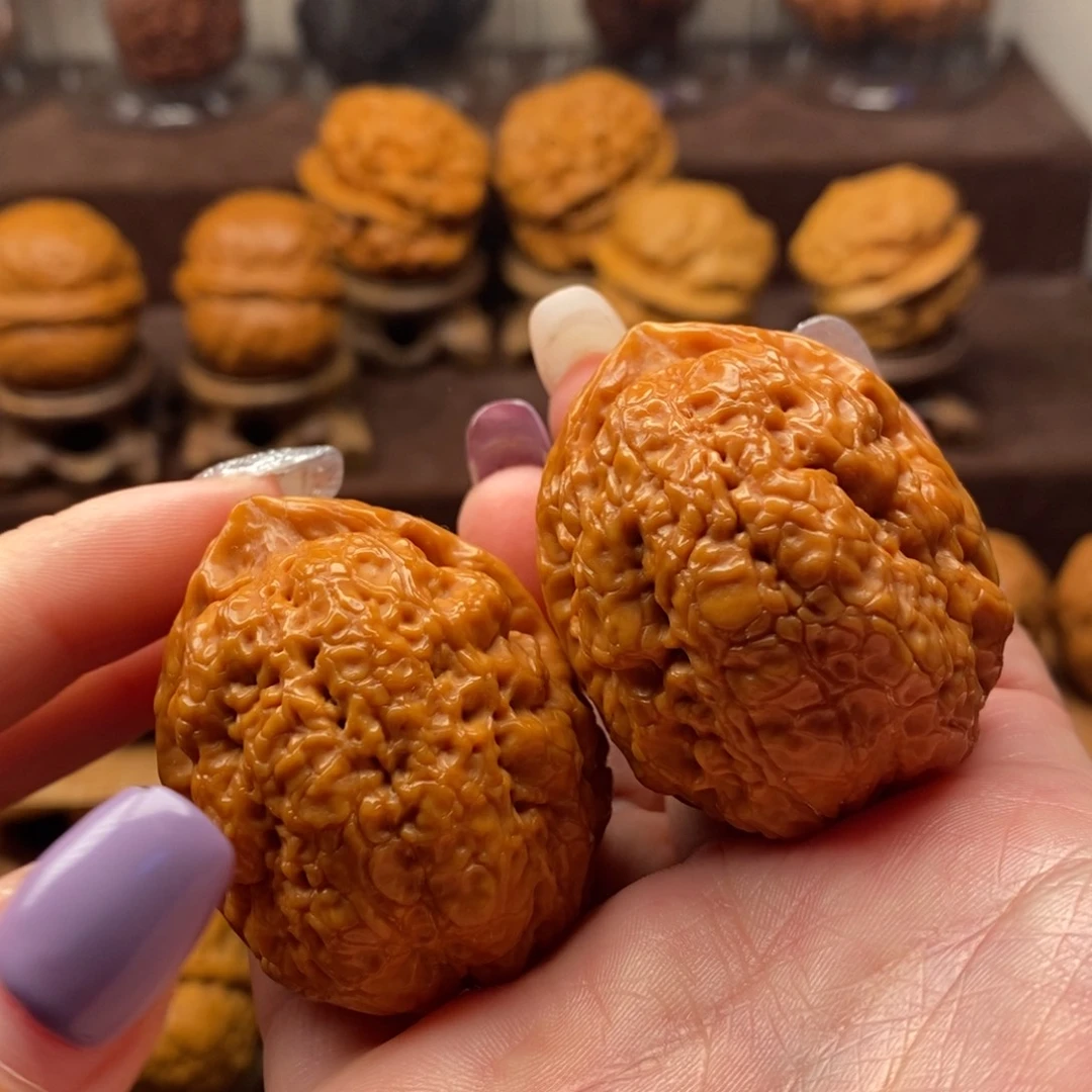 文玩核桃把件45聚宝