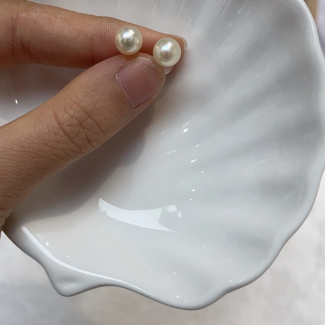 18K金镶嵌耳饰海水珍珠
