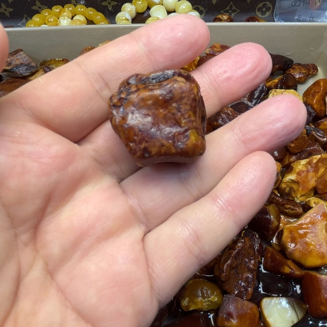 孟***号定制琥珀未镶嵌墩子