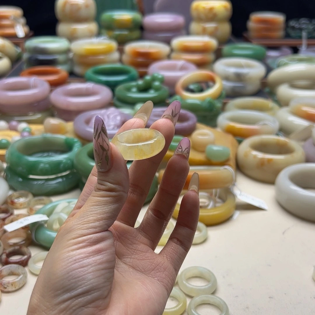 石英质玉戒圈未镶嵌芥*醬