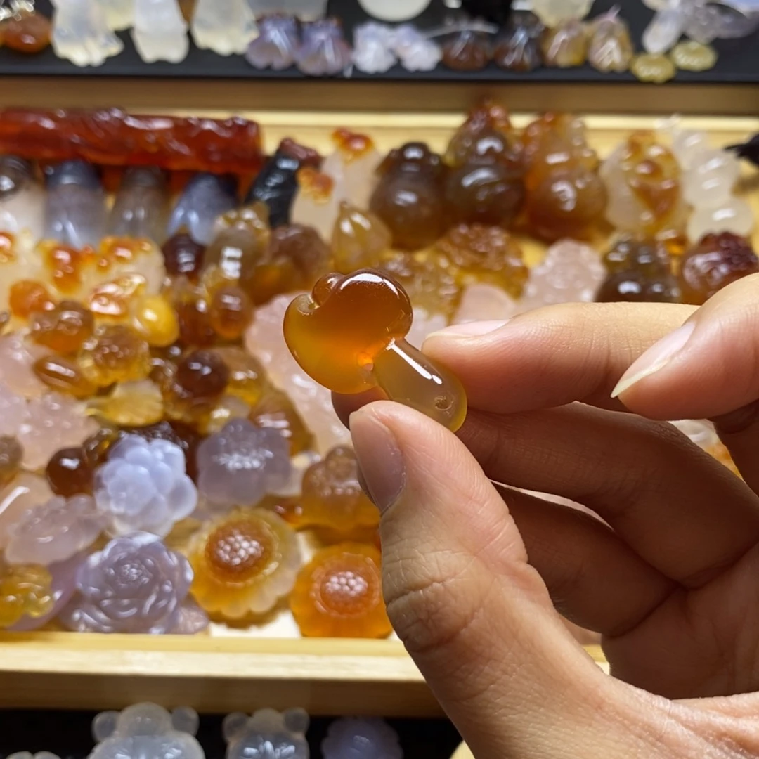 玛瑙/玉髓颈饰未镶嵌