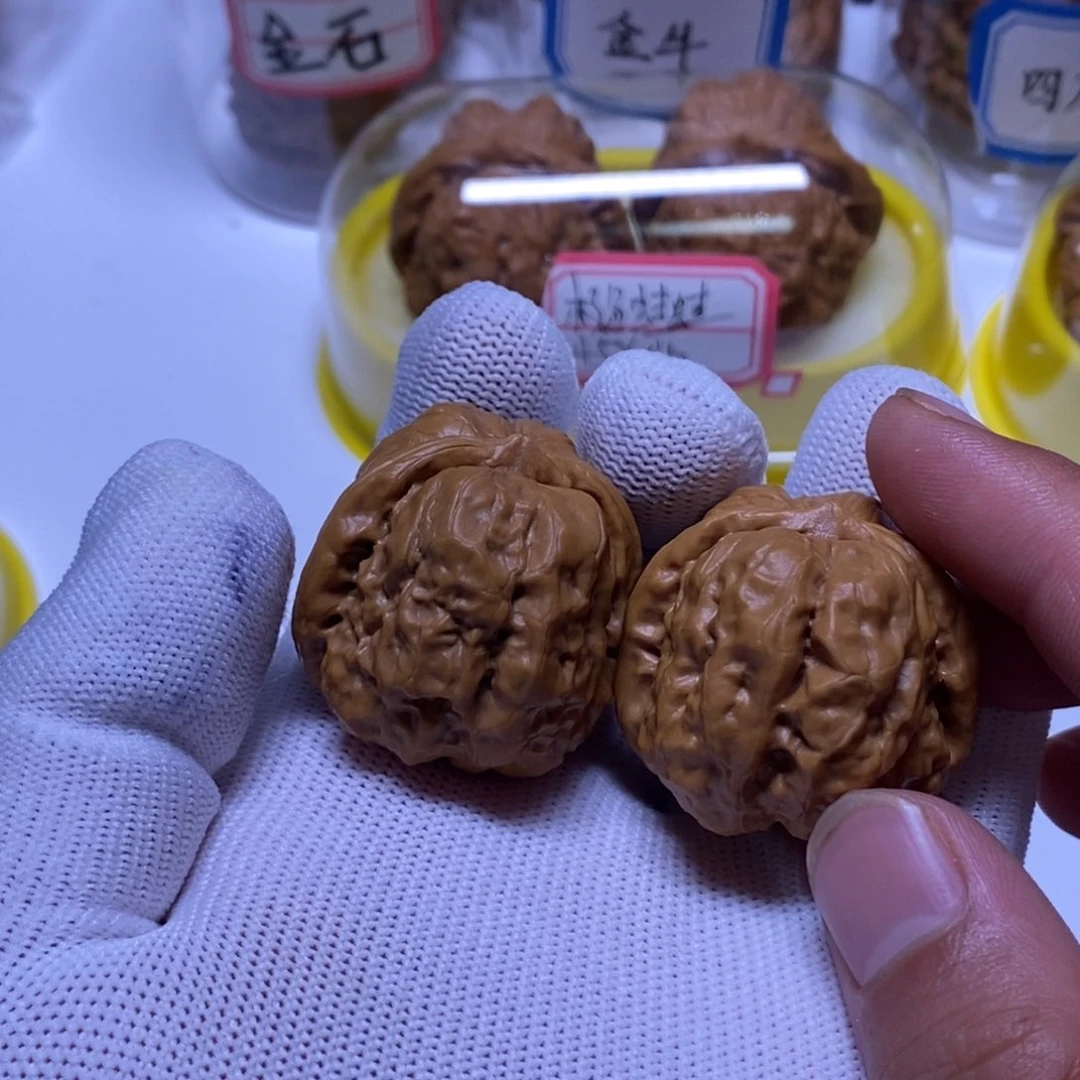 文玩核桃吊坠蛤蟆头
