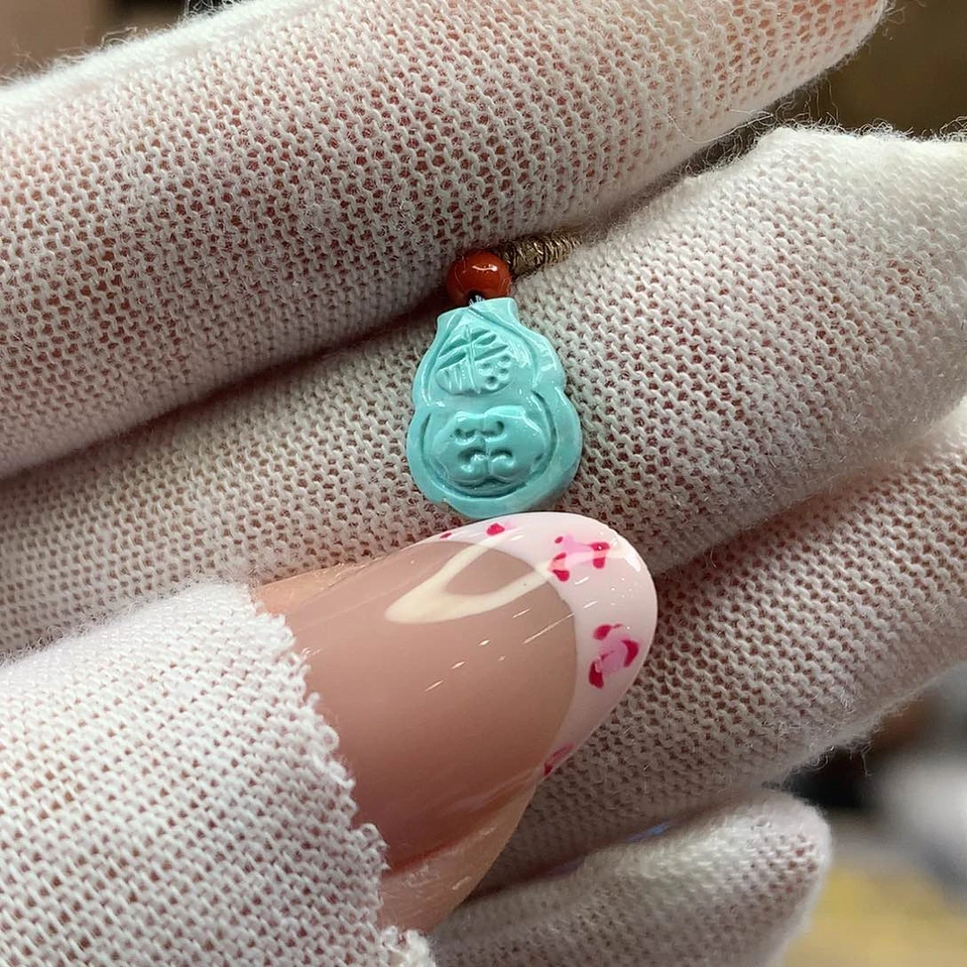 绿松石未镶嵌挂件