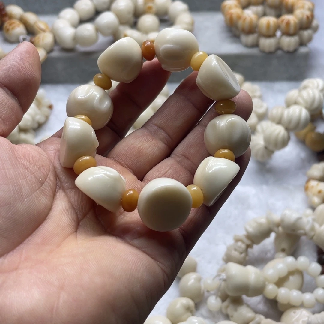 菩提根/象牙果吊坠全品指扣兔手串卡20