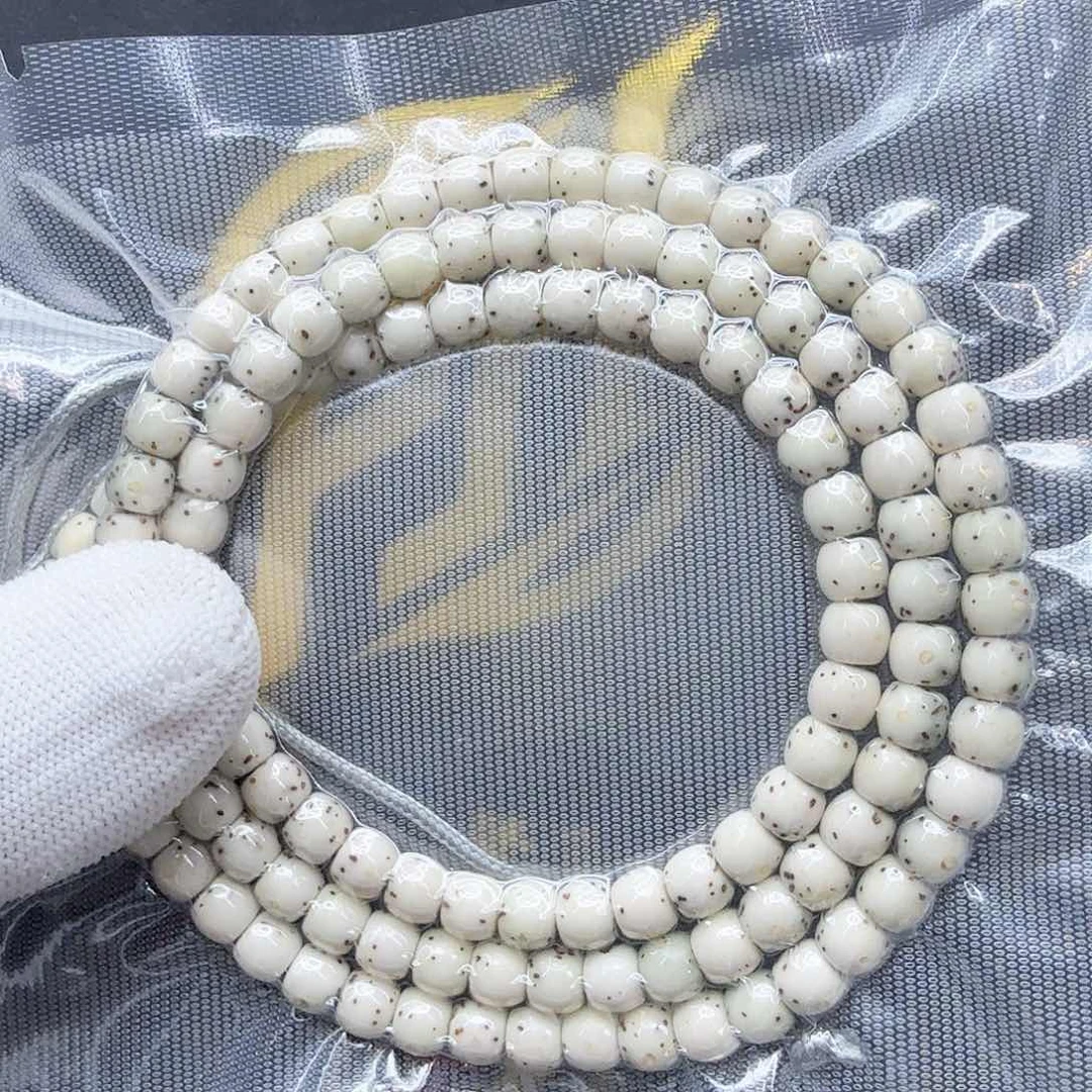 星月菩提吊坠7糯冰大眼睛通体6左右108