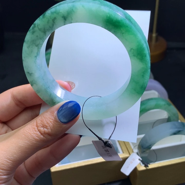 定制翡翠翡翠手镯未镶嵌