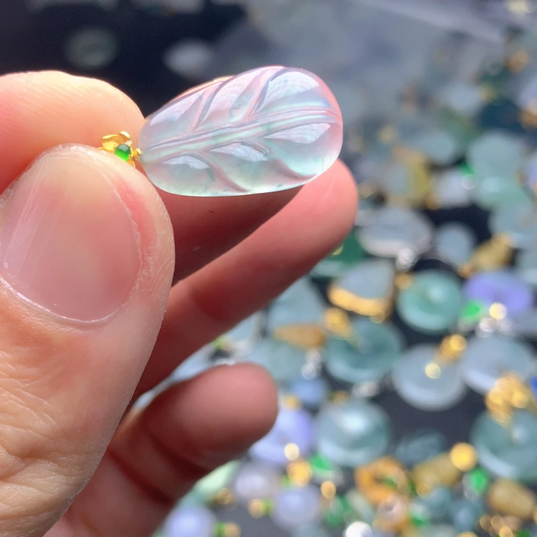 【闪购商品】翡翠18K金镶嵌颈饰翡翠