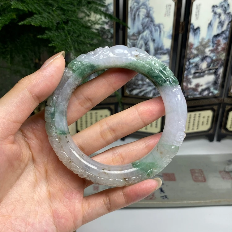 59.4老坑种冰飘绿起胶感如意雕花圆条手镯 天然翡翠A货手镯