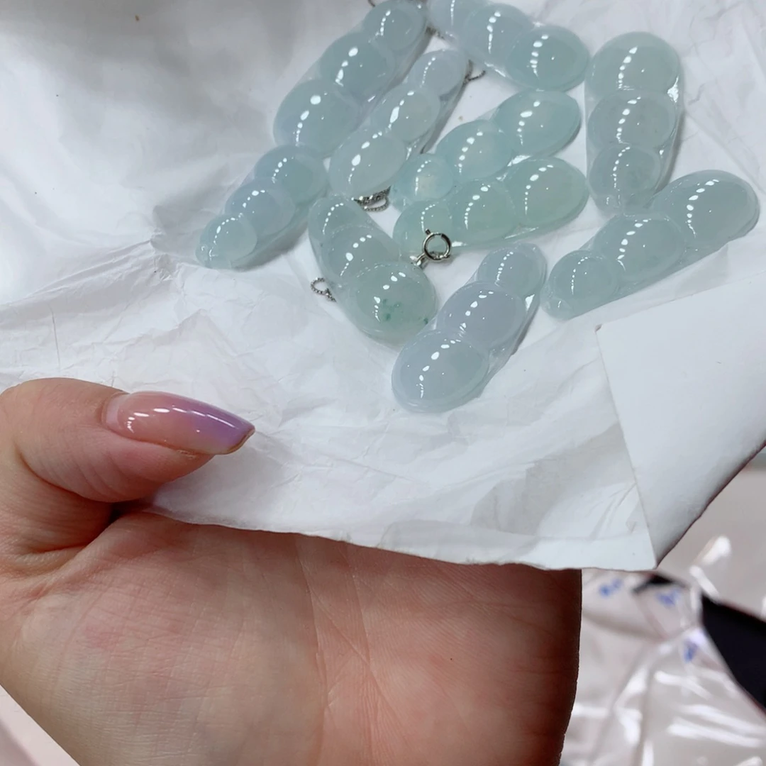 翡翠未镶嵌颈饰多样性发1