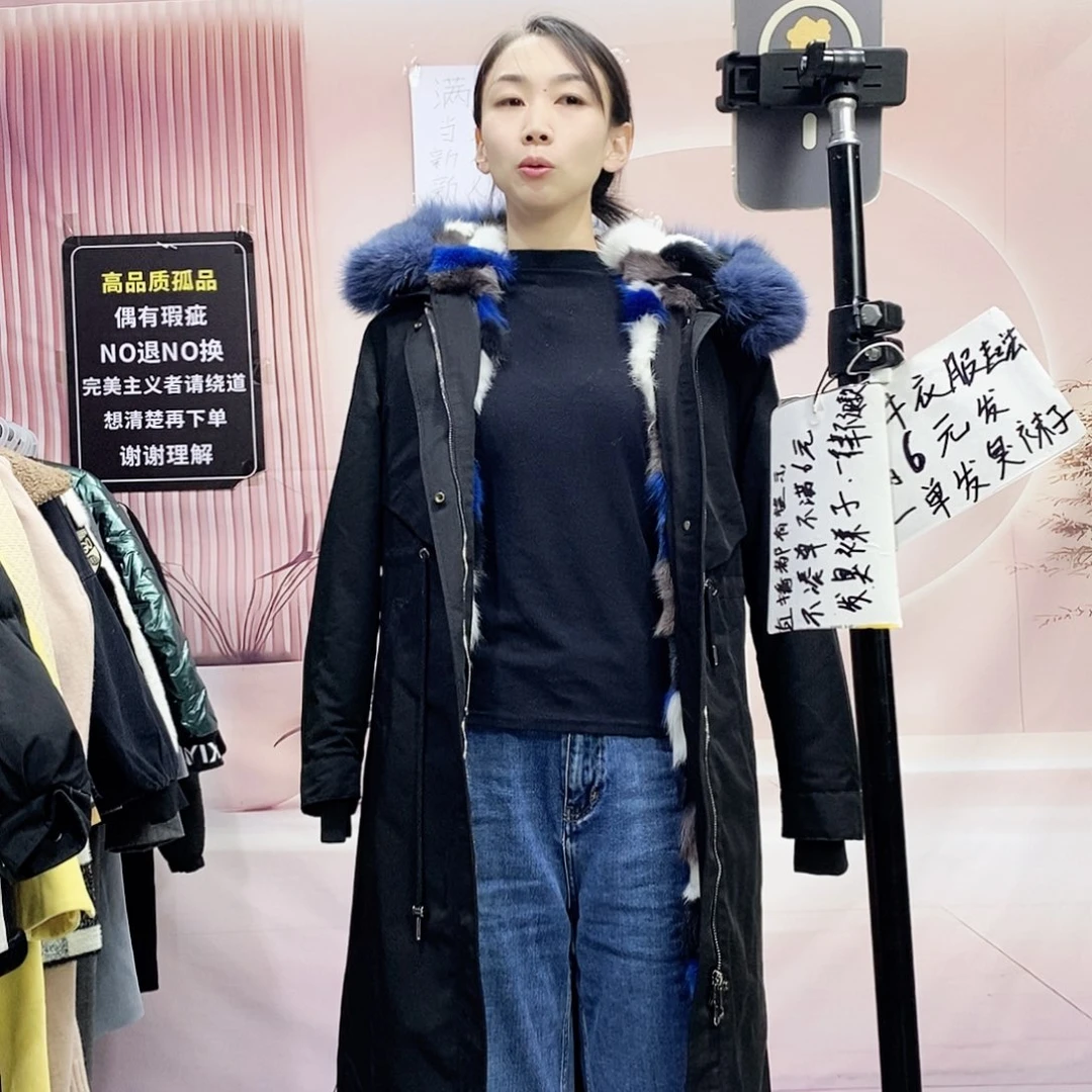 甜*派克服加毛毛