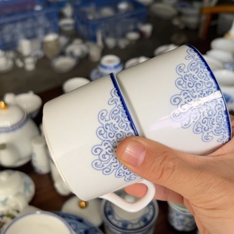 其他瓷咖啡杯一个陶瓷
